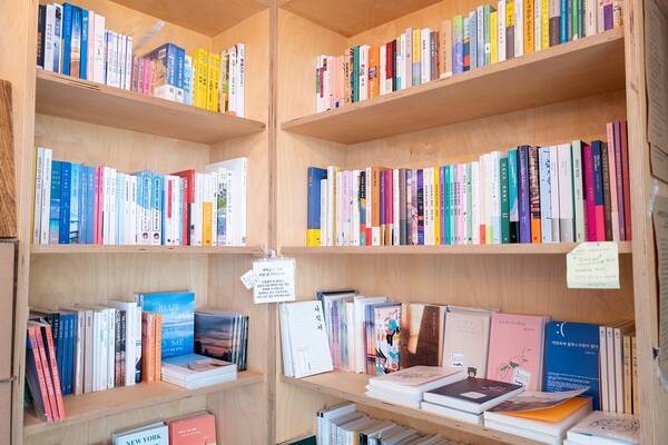 사진= 새벽감성 1집