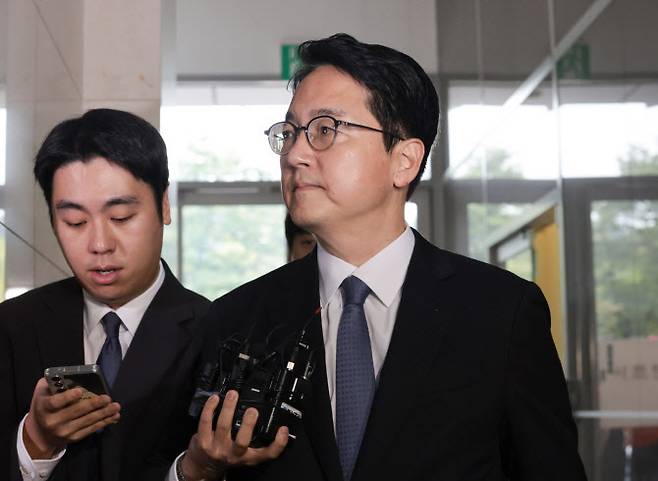 심우정 전 검찰총장이 지난해 9월 30일 이종섭 전 국방부 장관 호주 도피 의혹과 관련된 조사를 받기 위해 서울 서초구 순직해병특검팀에 피의자 신분으로 출석하고 있다.(사진=연합뉴스)