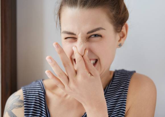 먹은 음식에 따라 냄새가 달라진다고 한다. 사진은 본 기사 내용과 무관. [사진=Freepik]