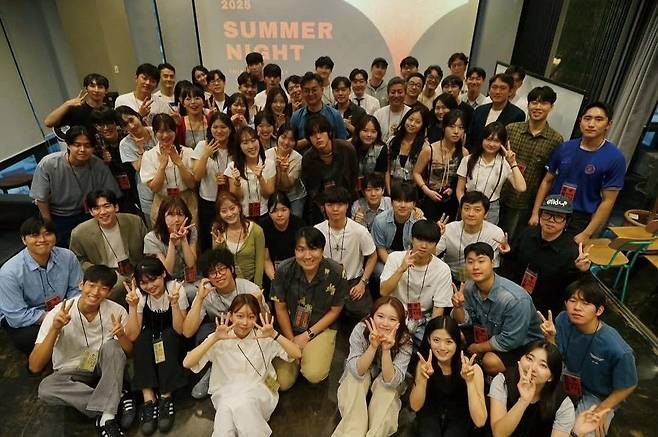 2022년부터 시작된 ‘영일만 스타트업 데이’ 행사는 수도권으로 무대를 확장하고 있다. 지난해 8월 서울 성수동 행사에는 글로벌 전문가, 창업가, 포항지역 대학생 등 60여 명이 함께했다. [사진 포항시]