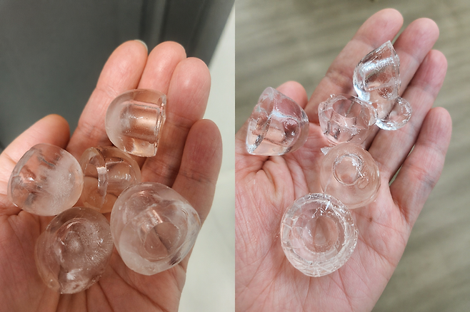 얼음 비교. 왼쪽은 LG 얼음정수기 얼음, 오른쪽은 A사 얼음정수기 얼음.[전종헌 기자]