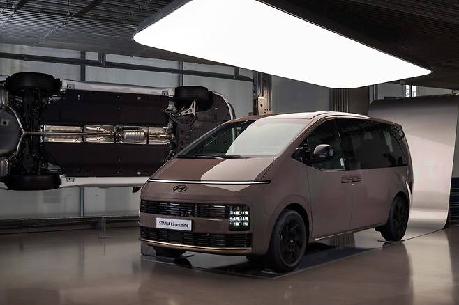 23일 출시된 현대차의 ‘더 뉴 스타리아 리무진’ [현대차 제공]