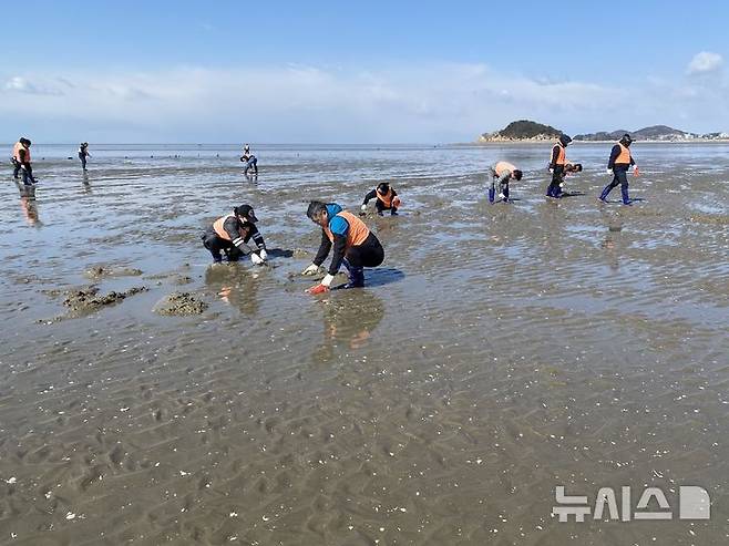 [서울=뉴시스] 직장인 주말 귀어탐색 과정 1차 현장 교육.