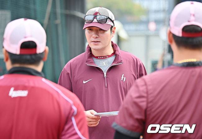 [OSEN=가오슝(대만), 이석우 기자] 키움 히어로즈 박병호 코치 303 2026.02.03 / foto0307@osen.co.kr