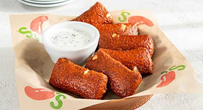 미국 칠리스 프렌차이즈에서 판매된 '내슈빌 핫 모차렐라 스틱' 메뉴가 인기를 끌면서 벽돌 치즈스틱 유행이 시작됐다. 사진. 사진=칠리스 홈페이지