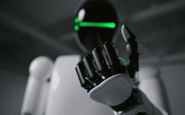 홀리데이로보틱스 휴머노이드 로봇 '프라이데이'. /홀리데이로보틱스 제공