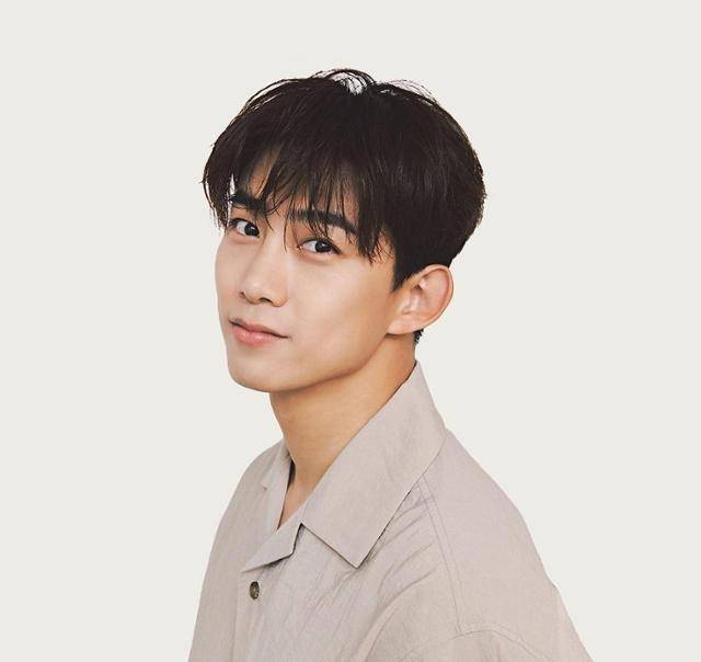 가수 겸 배우 옥택연. 51K 제공