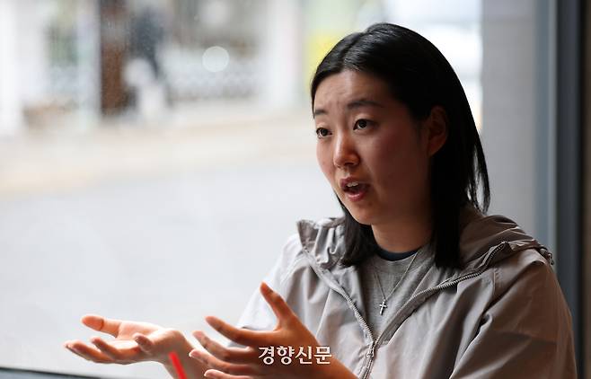 전세사기 피해자 강다영씨가 21일 서울 종로구 일대에서 경향신문과 인터뷰를 하고 있다. 2026.4.21 권도현 기자