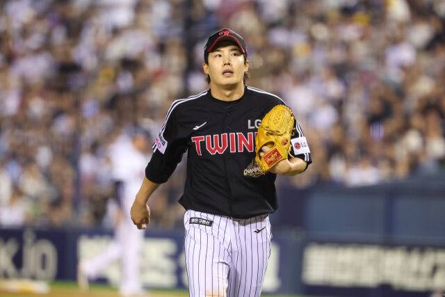 24일 두산전에서 마운드를 내려가는 임찬규./LG 트윈스