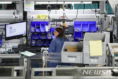 [메이슨=AP/뉴시스] 미국 오하이오주 메이슨에 있는 페스토(Festo) 공장. 자료사진. 2026.04.24