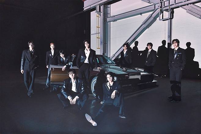 그룹 더보이즈. 원헌드레드 제공