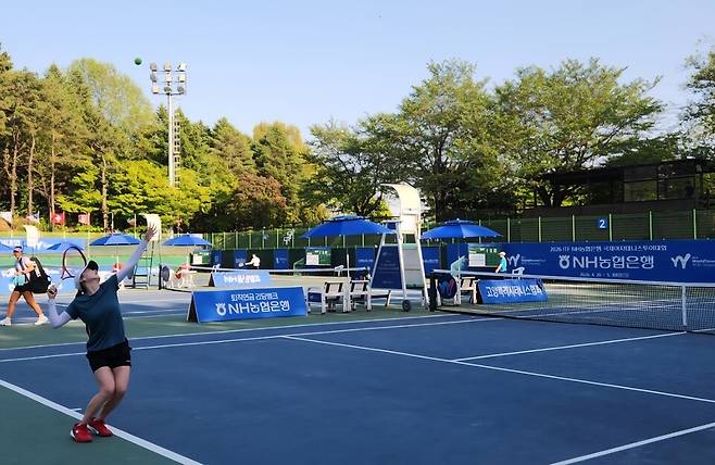 국가대표 박소현이 25일 1번 코트에서 실전연습을 하고 있다. 김경무 기자
