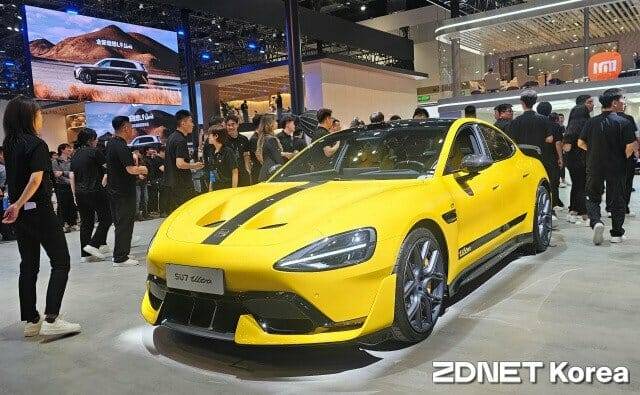 샤오미 SU7 울트라가 전시된 모습 (사진=지디넷코리아)