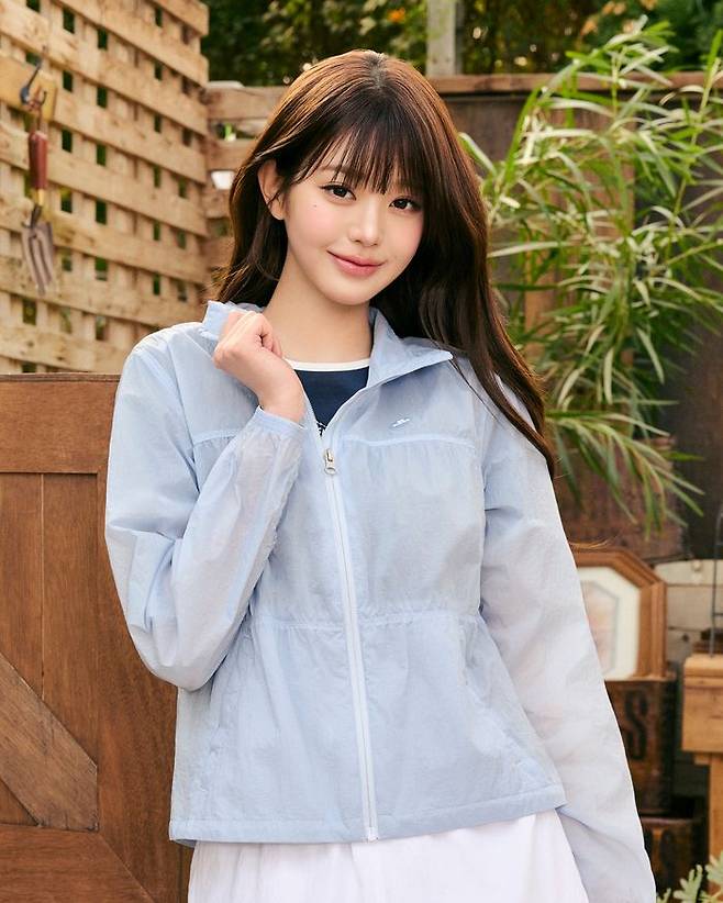 아이더 시어 경량 자켓. ⓒ아이더