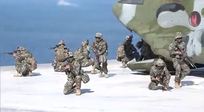 日 자위대 훈련 장면(sbs 캡쳐)