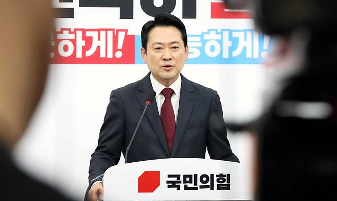 장동혁 국민의힘 대표가 20일 오전 서울 여의도 국회에서 열린 방미 성과 관련 기자간담회에서 취재진의 질문에 답변하고 있다. 뉴시스