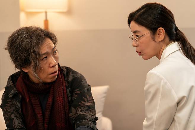 영화 ‘내 이름은’의 스틸컷. 사진 제공=CJ CGV, 와이드 릴리즈