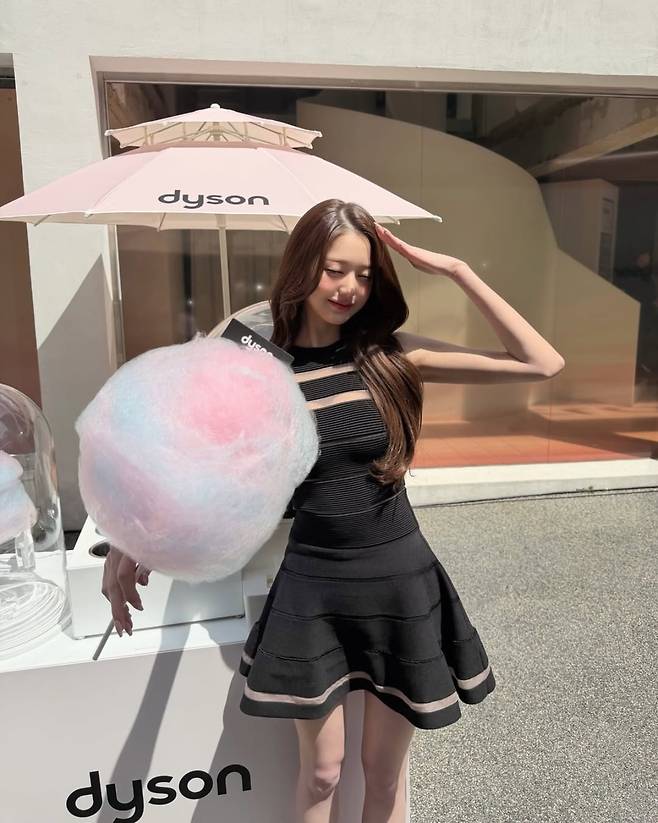 사진 = 장원영 인스타그램