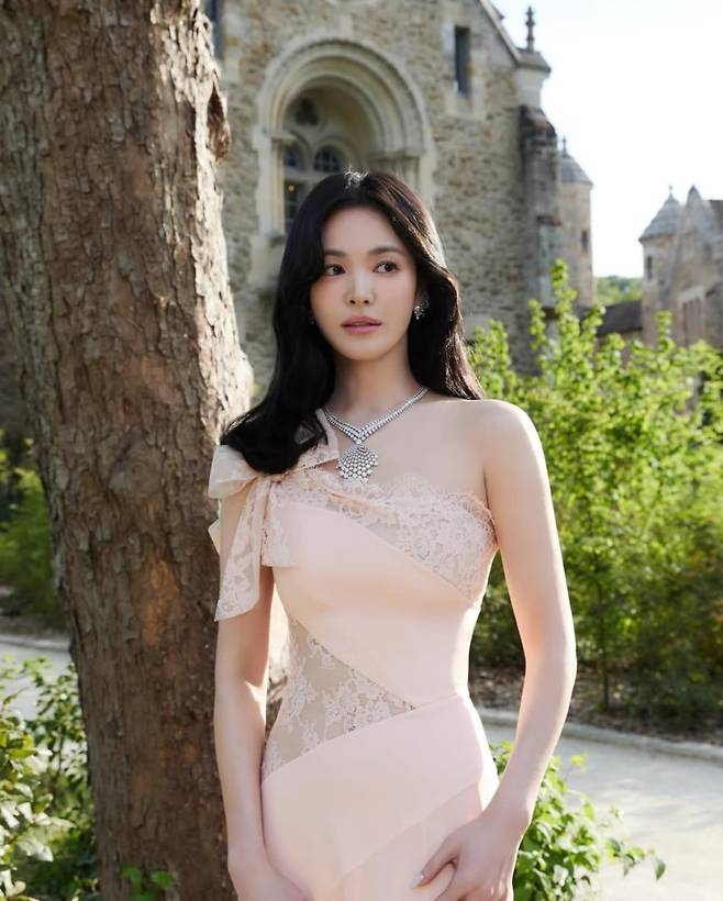 사진 = 송혜교 인스타그램