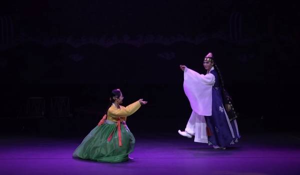 경남예술단이 선보일 '사랑가' 한 장면. /경남문화예술회관