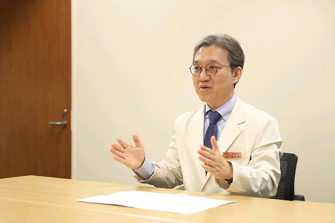 이지훈 센터장은 G-CROWN 플랫폼 사업의 강점으로 풍부한 임상 데이터와 전문인력을 통한 체계성을 꼽았다. (삼성서울병원 제공)
