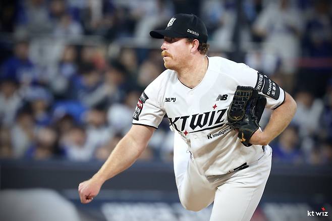 다저스의 WS 우승 기운을 안고 온 KT 맷 사우어는 한국에서도 좋은 흐름을 이어가려고 한다. 사진제공｜KT 위즈