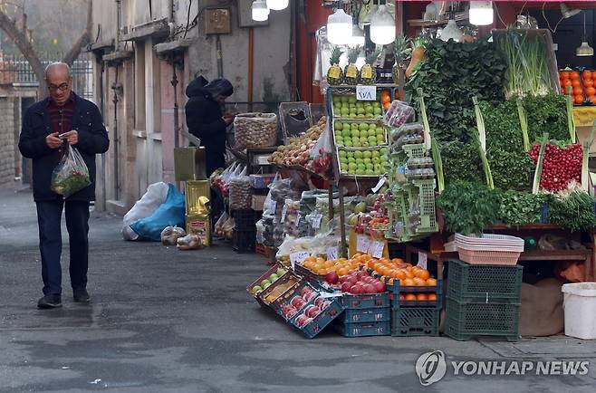 이란 테헤란의 길거리 시장  [EPA=연합뉴스 자료사진. 재판매 및 DB 금지]