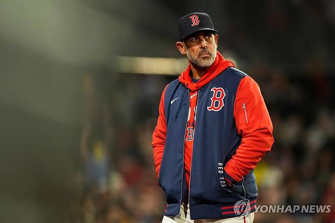 보스턴 감독 자리에서 두 번째로 경질된 알렉스 코라 [AP=연합뉴스]