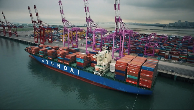 ▲&nbsp;인천신항 전경. /사진제공=인천항만공사