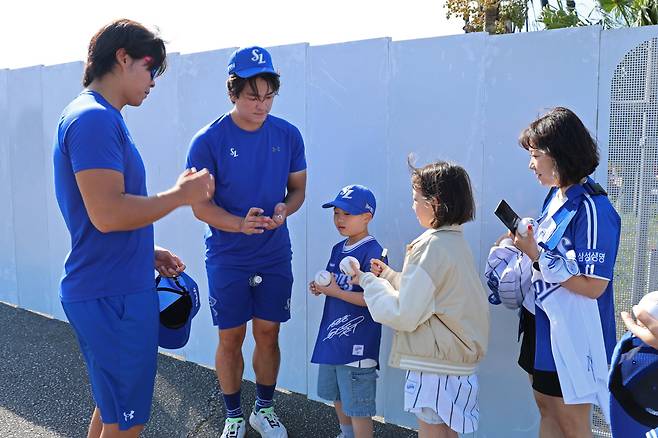김무신 이재희. 사진제공=삼성 라이온즈