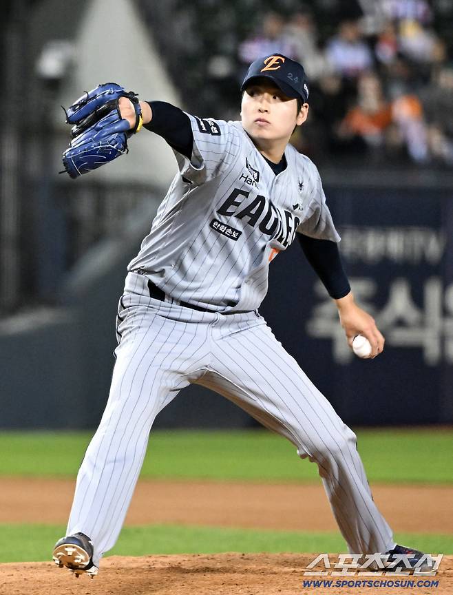 21일 잠실구장에서 열린 LG와 한화의 경기. 한화 조동욱이 역투하고 있다. 잠실=박재만 기자 pjm@sportschosun.com/2026.04.21/