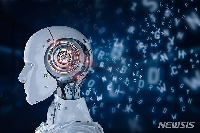 인공지능(AI) 시장이 빠르게 성장하고 있는 가운데, 돈의 흐름은 반도체와 클라우드 산업으로 집중되고 있는 것으로 나타났다. 챗GPT, 클로드 등 주요 AI모델은 사용량은 급증하지만 사용료 인하경쟁과 투자비 급증으로 수익성에 대한 의문이 더 확산되고 있다. 사진=뉴시스