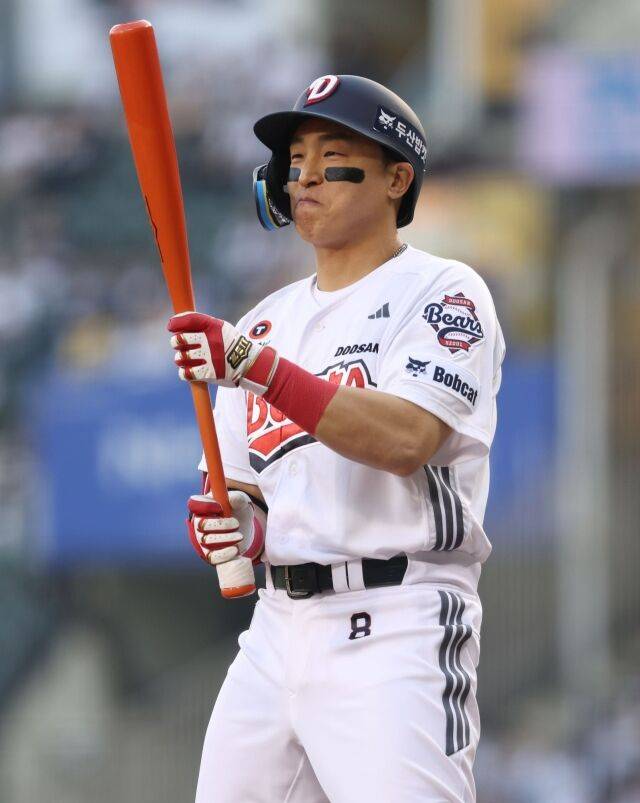 24일 좌익수로 출전했던 손아섭. 25일 경기에는 지명타자로 나선다./두산 베어스