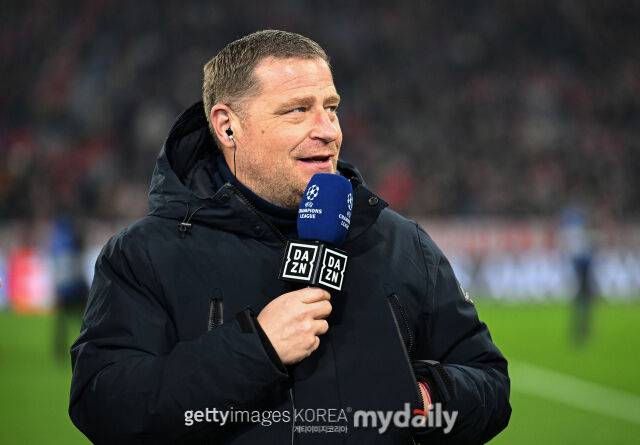 바이에른 뮌헨의 에베를 디렉터가 2026년 3월 독일 뮌헨에서 열린 아탈란타와의 2025-26시즌 UEFA 챔피언스리그 16강 2차전 후 인터뷰를 하고 있다./게티이미지코리아