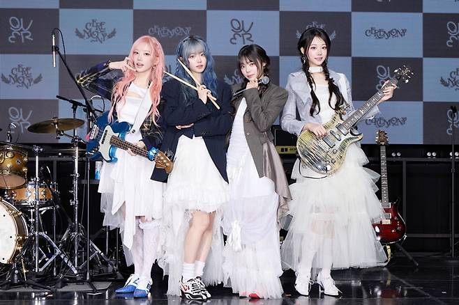 27일 오전 11시 서울 서대문구 예스24 원더로크홀에서 미니 4집 '세리머니' 쇼케이스를 연 걸밴드 QWER. 쓰리와이코프레이션 제공