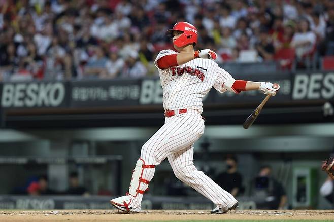 ▲ 2군 캠프 훈련 도중 종아리 부상으로 중도 귀국한 변우혁은 아직 퓨처스리그 경기에 나서지 못하며 기다림이 길어지고 있다ⓒKIA타이거즈