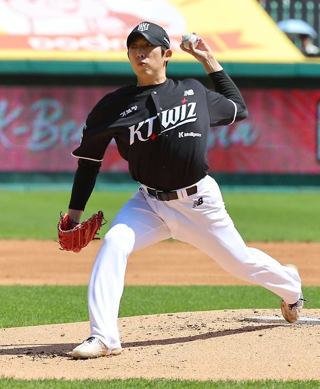 ▲ 올 시즌 쾌조의 출발로 아시안게임 합류 가능성을 한껏 높이고 있는 오원석 ⓒ연합뉴스