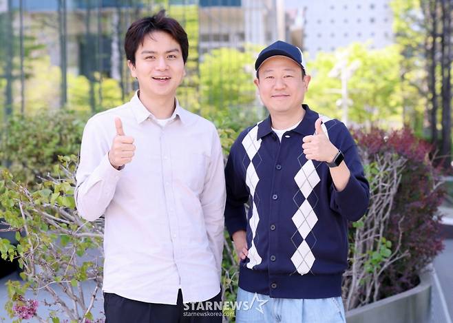 SBS플러스 예능 '상남자의 여행법' 황인목 PD(왼쪽), 김진호 PD 인터뷰 /사진=김휘선 기자 hwijpg@