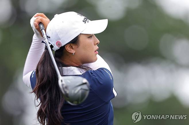 샷 날리는 윤이나 [AFP=연합뉴스]