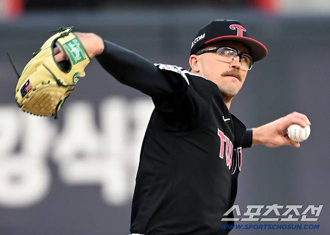 28일 수원KT위즈파크에서 열린 LG와 KT의 경기, LG 선발투수 웰스가 역투하고 있다. 수원=허상욱 기자wook@sportschosun.com/2026.04.28/