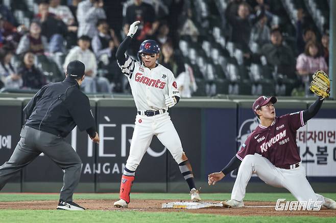 롯데 자이언츠가 2연패를 끊고 홈에서 올 시즌 3승째를 거뒀다. 사진=롯데 자이언츠