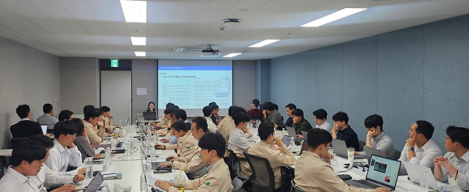 [아이에스동서]