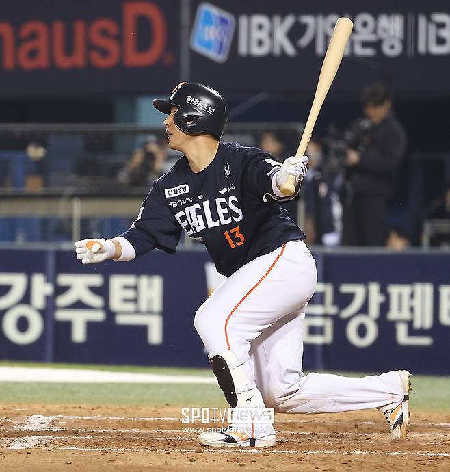 ▲ 지난해 4할이 넘는 출루율로 쏠쏠한 활약을 했던 최재훈은 올해 1할대 타율에 허덕이고 있다 ⓒ곽혜미 기자