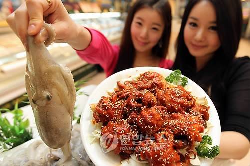 주꾸미 무침 [연합뉴스 자료 사진]