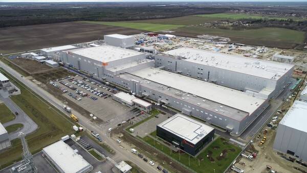 SK온의 헝가리 코마롬 공장. / 제공=SK온