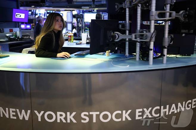 뉴욕증권거래소 트레이더 ⓒ AFP=뉴스1