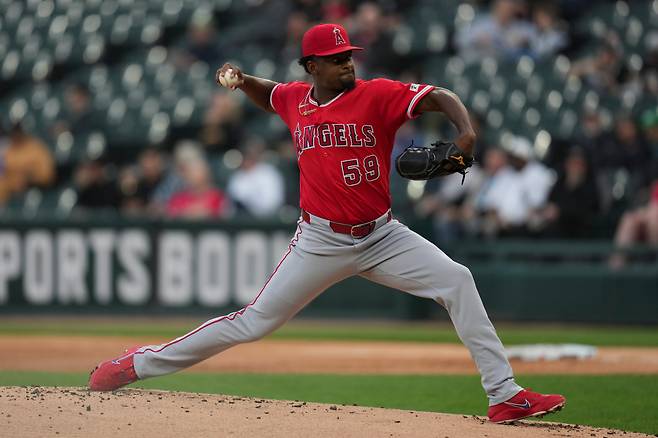 호세 소리아노가 1회말 투구를 하고 있다. AP연합뉴스