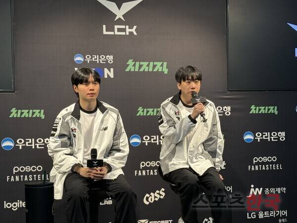 고동빈 KT 감독(오른쪽). ⓒ스포츠한국 심규현 기자