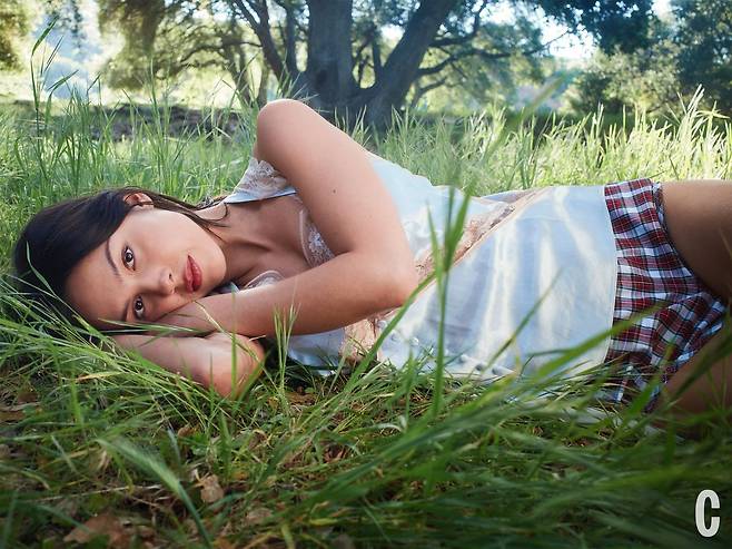 레이스 장식 톱 Marc Jacobs. 체크 쇼츠 No21.