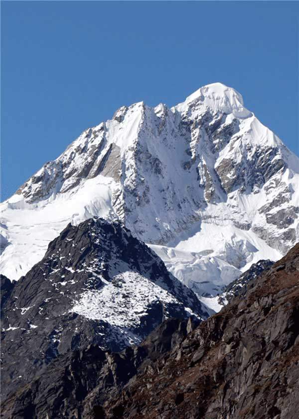 히말라야 사트피크(6,220m).